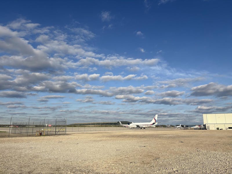 EMU study uses virtual reality to help treat fear of flying EMU study uses virtual reality to help treat fear of flying