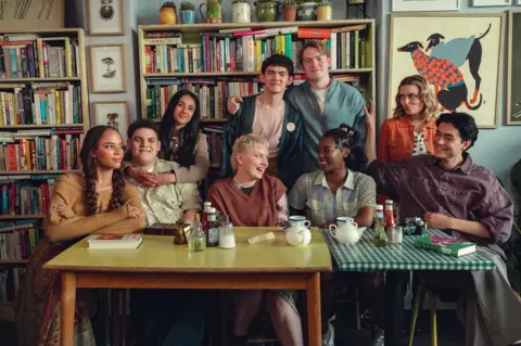 Netflix Picture of the core cast of Heartstopper - Kit Connor, Joe Locke, Yasmin Finney, William Gao, Tobie Donovan, Corinna Brown, Kizzie Edgell, Imogen Heaney and Leila Khan.