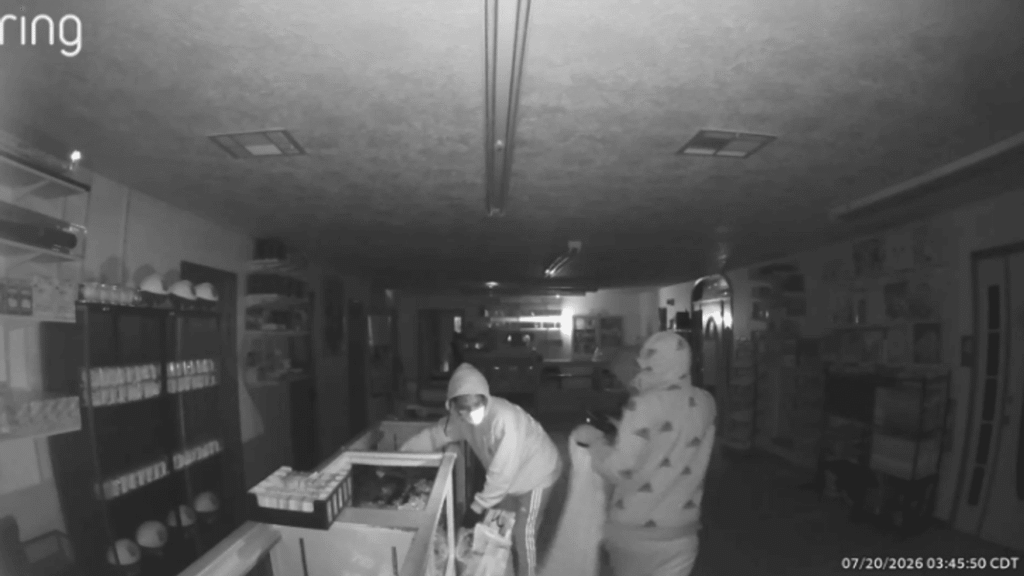 Silsbee collectibles shop to reopen after 0,000 burglary caught on camera