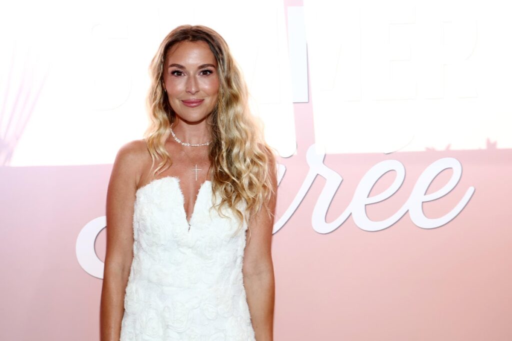 Commenters distort actress Alexa PenaVega’s past remarks on abortion
