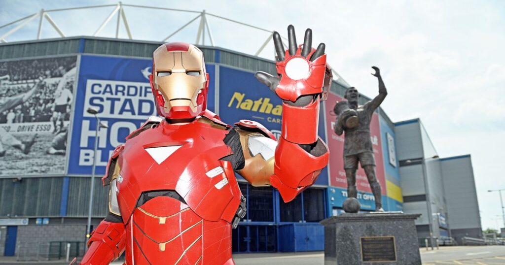 Crowds of fans in incredible costumes take over Cardiff stadium for major event