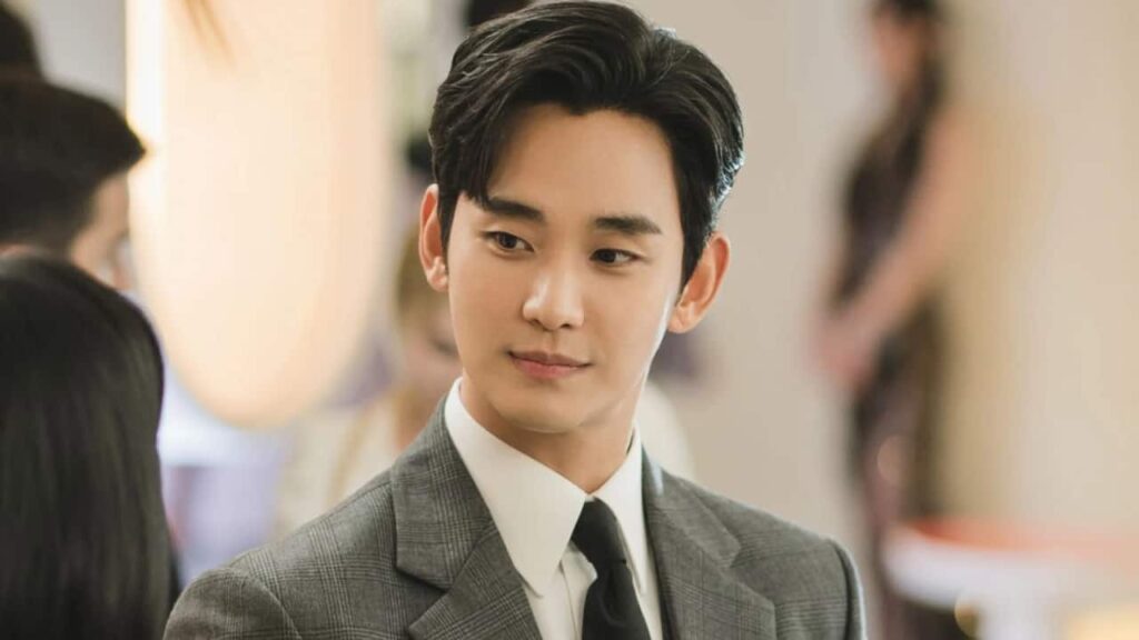 Korean actor Kim Soo-hyun resumes entertainment career after 16 months with new commercial shoot