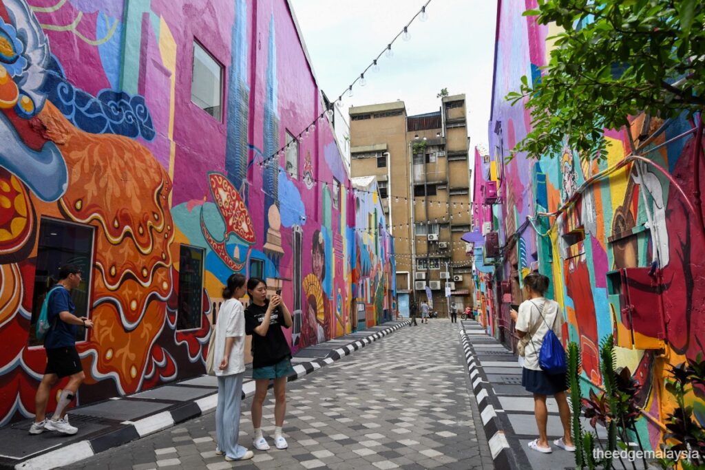 Malaysian industries call for review of entertainment tax Malaysian industries call for review of entertainment tax