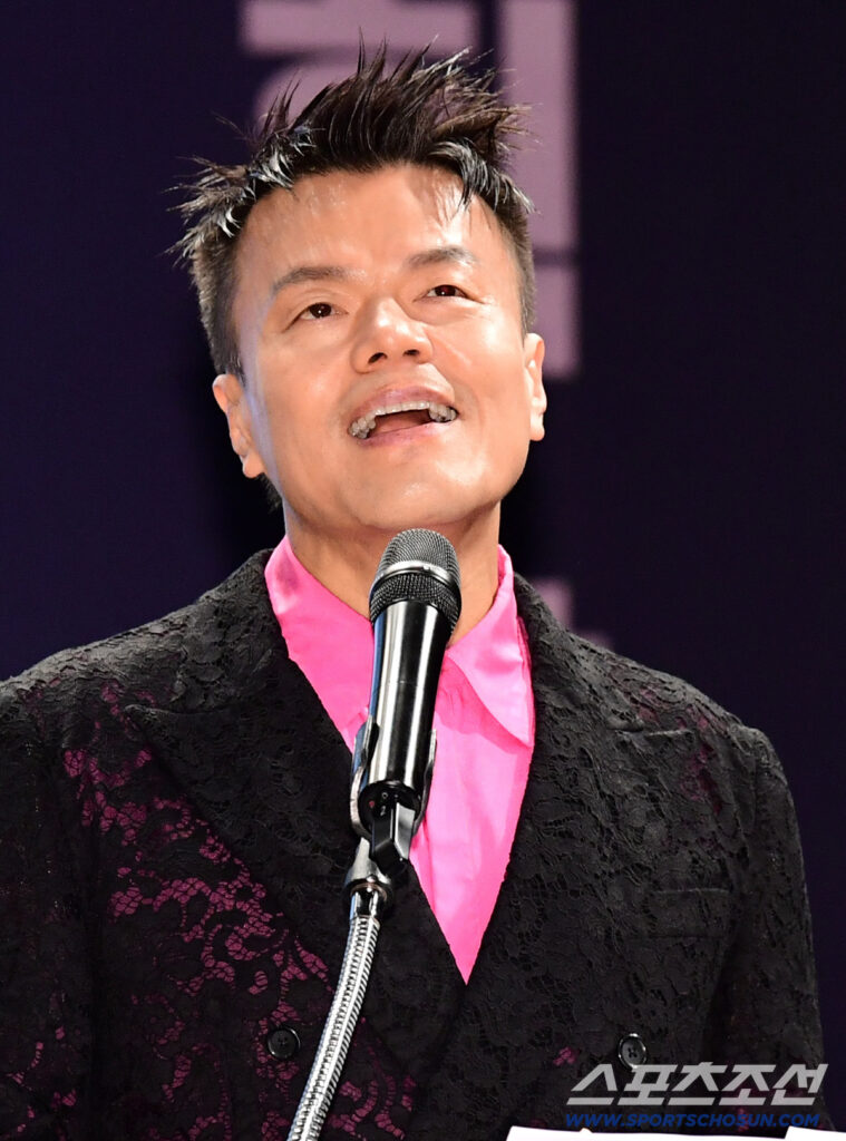 “It’s not an American disease, help K-pop”… Park Jin-young to prove the SM, JYP, HYBE and YG joint project with ‘Phenomenon’ (full story)