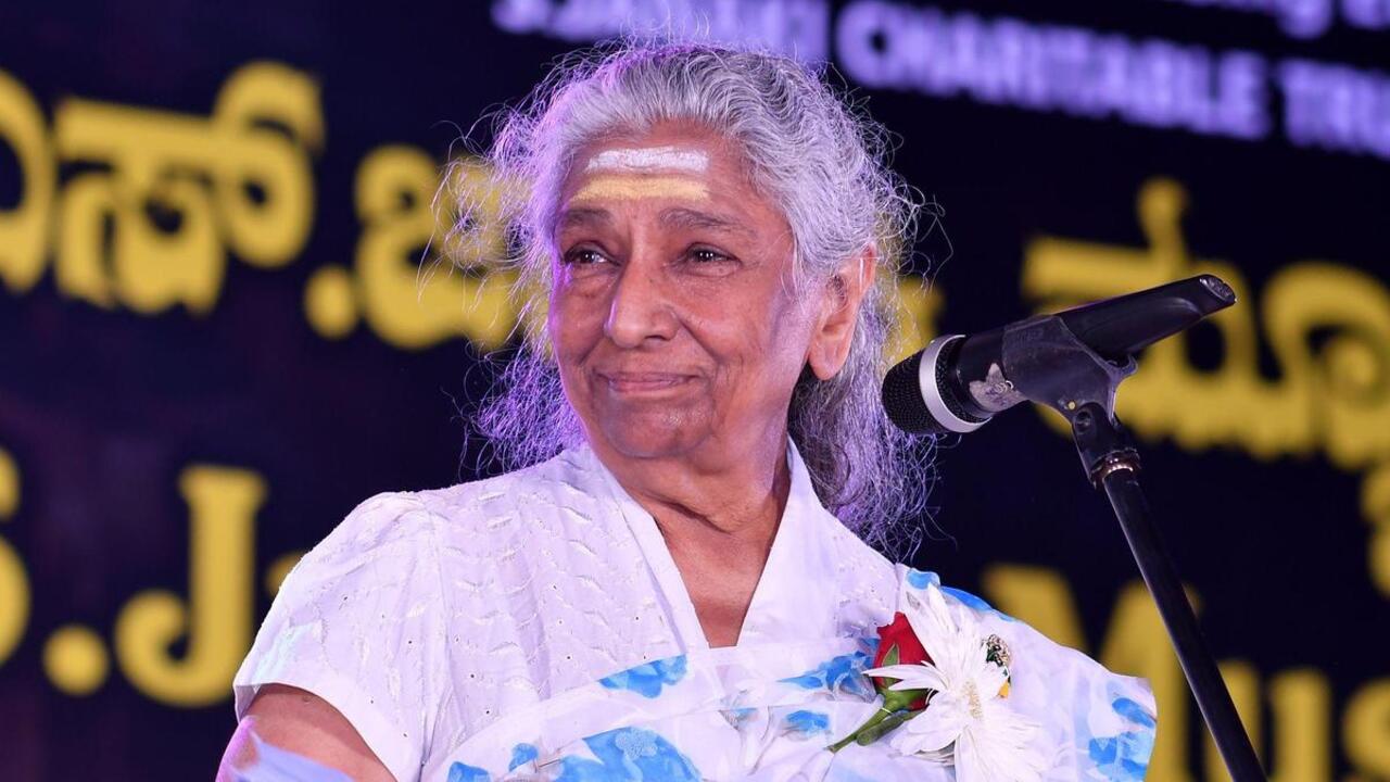 Janaki aka Sistla Janaki was born on April 23, 1938, in Guntur, Andhra Pradesh. Her father, Sistla Sreeramamurthy, was an Ayurvedic doctor and teacher.