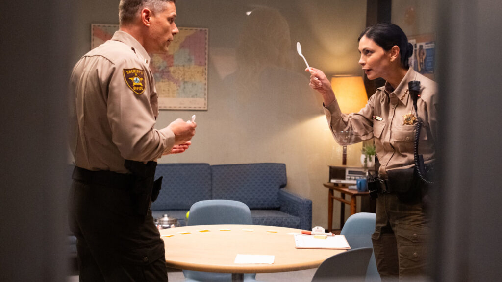 Sheriff Country Matt Lauria Kicks Off Season 1 Watch Party (VIDEO) Sheriff Country Matt Lauria Kicks Off Season 1 Watch Party (VIDEO)