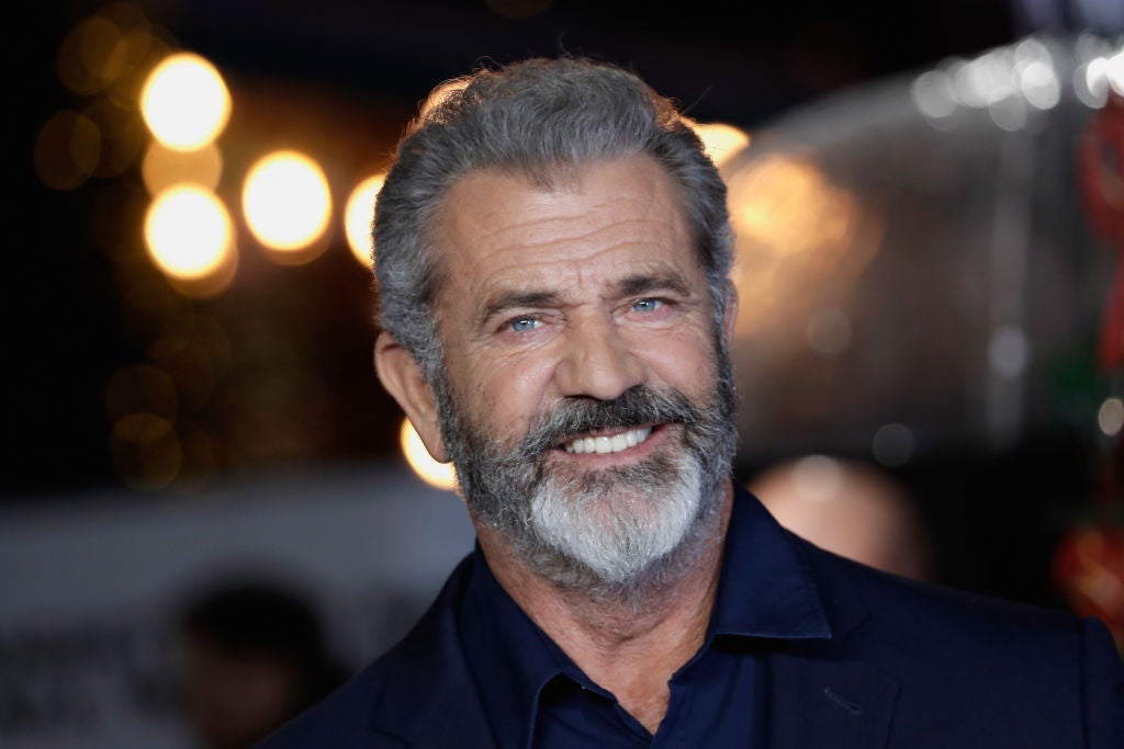 Chris Evans, Mel Gibson To Appear at Fan Expo Boston in August Chris Evans, Mel Gibson To Appear at Fan Expo Boston in August