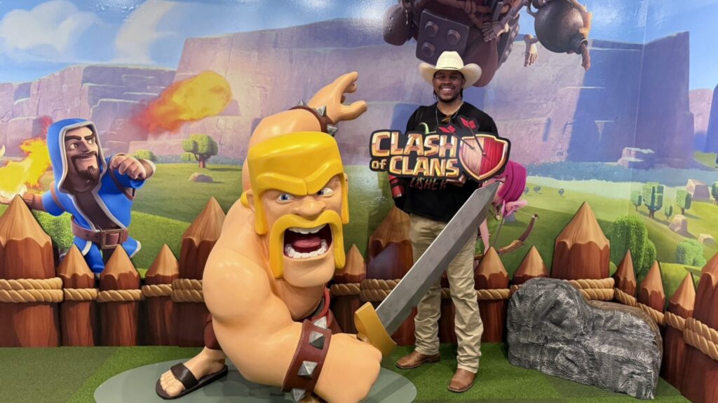 Clash Of Clans SDCC Activation Review: Take Your Brothers
