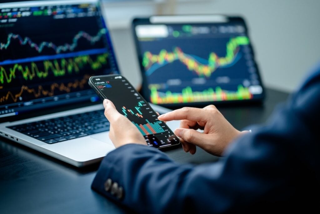 Kustom Entertainment (KUST) Stock is Trending Overnight — Here’s Why it Spiked Over 53% in After Kustom Entertainment (KUST) Stock is Trending Overnight — Here’s Why it Spiked Over 53% in After