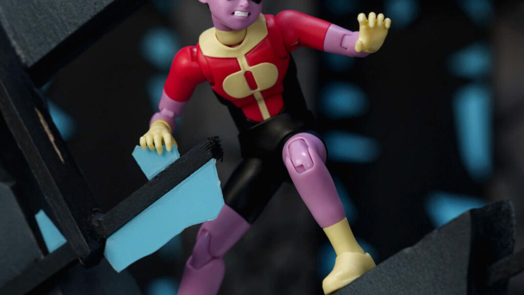 Kid Omni-Man Joins the Fight with Jada Toys 1:12 Invincible Collection Kid Omni-Man Joins the Fight with Jada Toys 1:12 Invincible Collection