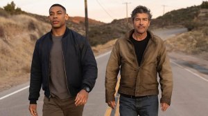 Aaron Pierre and Kyle Chandler in a scene from the TV series 'Lanterns'