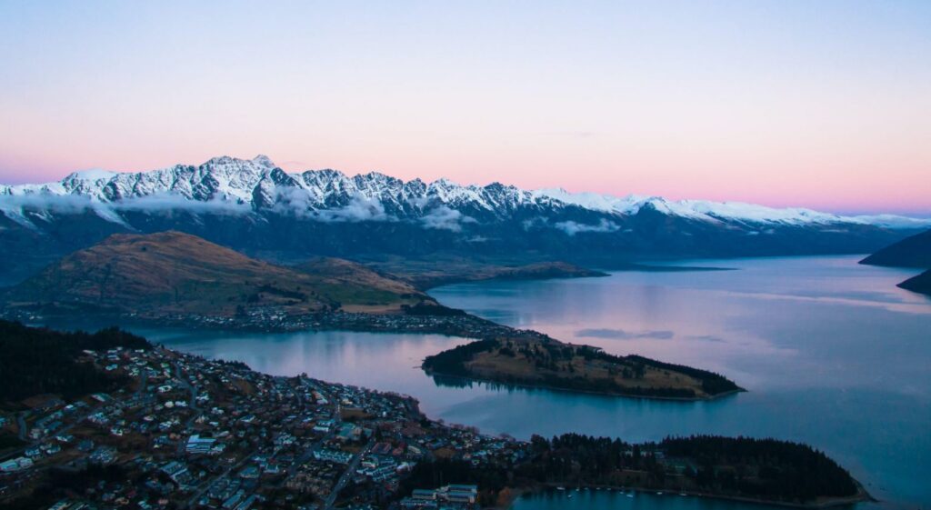 Netflix Starts Filming Ski-Themed TV Series in Queenstown, New Zealand Netflix Starts Filming Ski-Themed TV Series in Queenstown, New Zealand