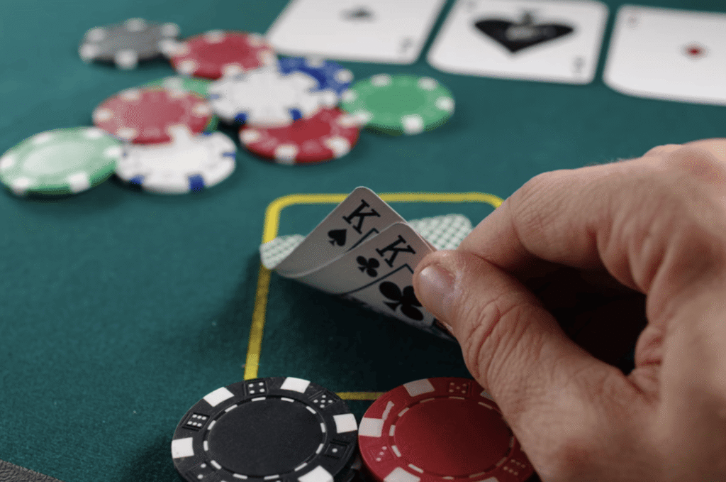 The High-Roller Aesthetic: Why Cinema and Pop Culture Remain Obsessed with the Casino Vibe The High-Roller Aesthetic: Why Cinema and Pop Culture Remain Obsessed with the Casino Vibe