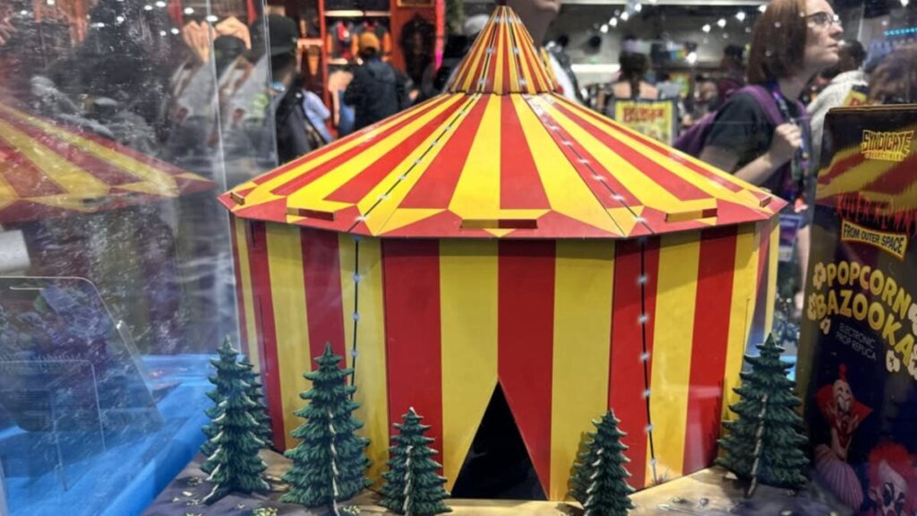 Syndicate Collectibles Debuts Stunning ‘Killer Klowns from Outer Space’ Tent and Figures