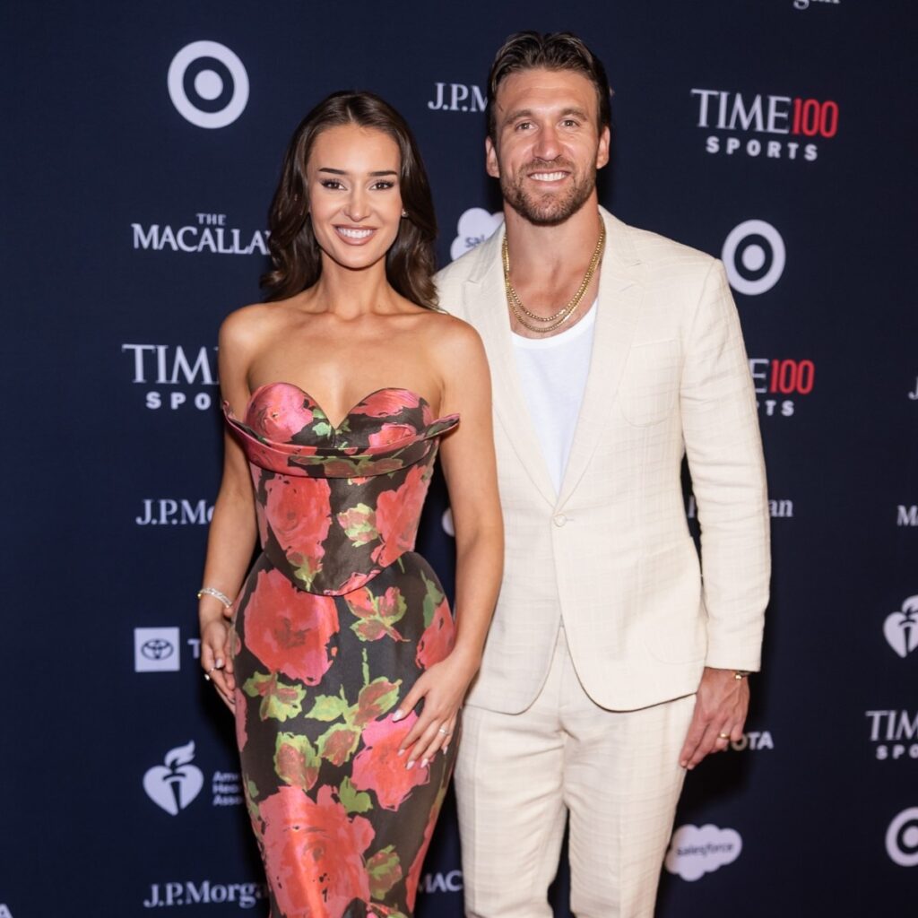 NFL’s Kyle Juszczyk Reveals Why Taylor Swift, Travis Kelce’s Marriage Makes “So Much Sense” NFL’s Kyle Juszczyk Reveals Why Taylor Swift, Travis Kelce’s Marriage Makes “So Much Sense”