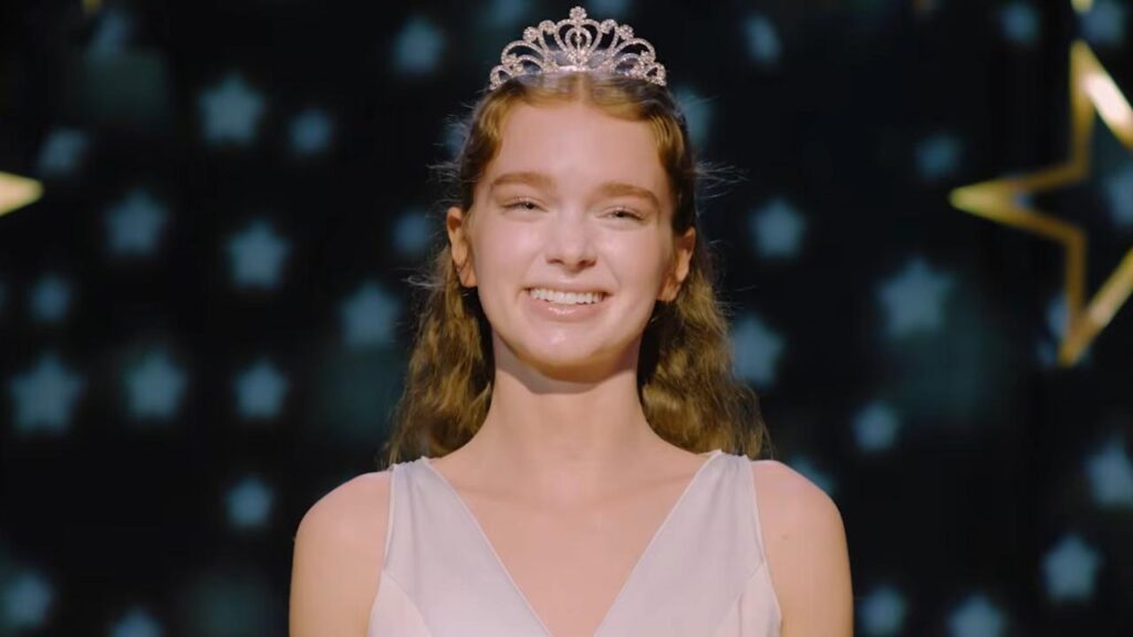 Carrie: Summer H. Howell leads Mike Flanagan`s bold new adaptation