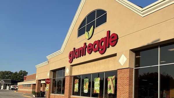 Giant Eagle supermarkets operate in Ohio, Pennsylvania, West Virginia, Indiana and Maryland. Most locations are in Greater Cleveland and Pittsburgh.