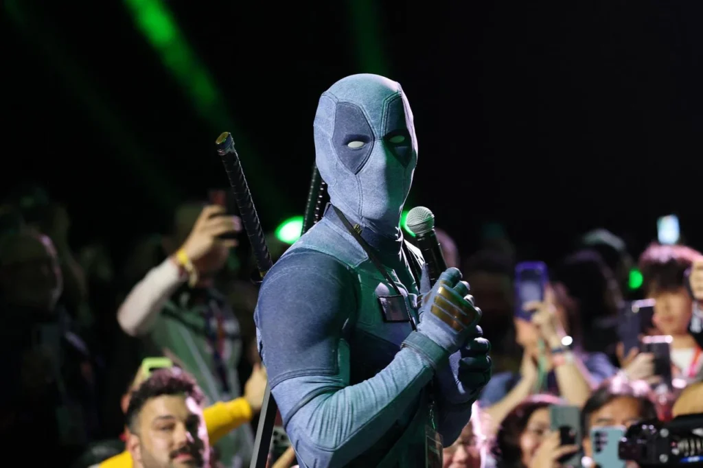 Deadpool crashes Marvel Comic-Con panel seeking Doomsday role