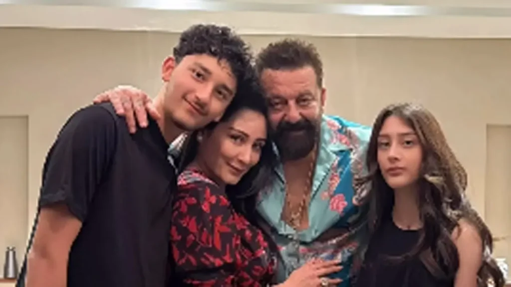Sanjay Dutt receives heartwarming birthday wishes from wife Maanayata and kids