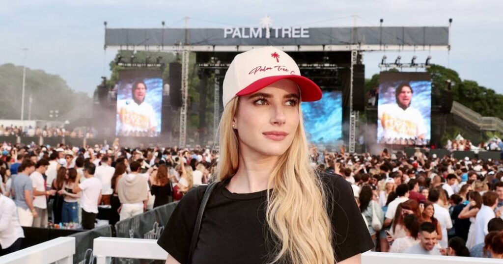 Emma Roberts marries Cody John