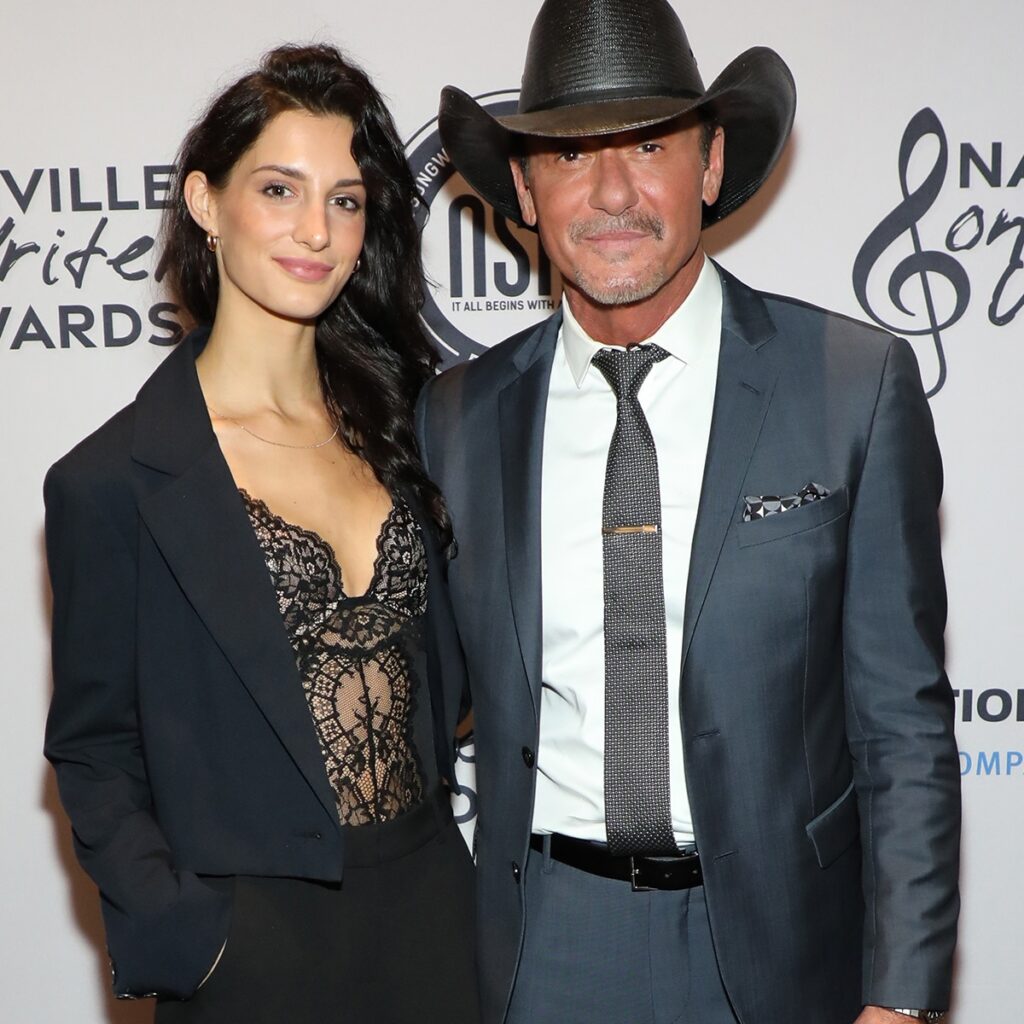 Tim McGraw, Faith Hill’s Daughter Audrey Calls Parents an “Infinite Gift” After Rare Concert Appearance