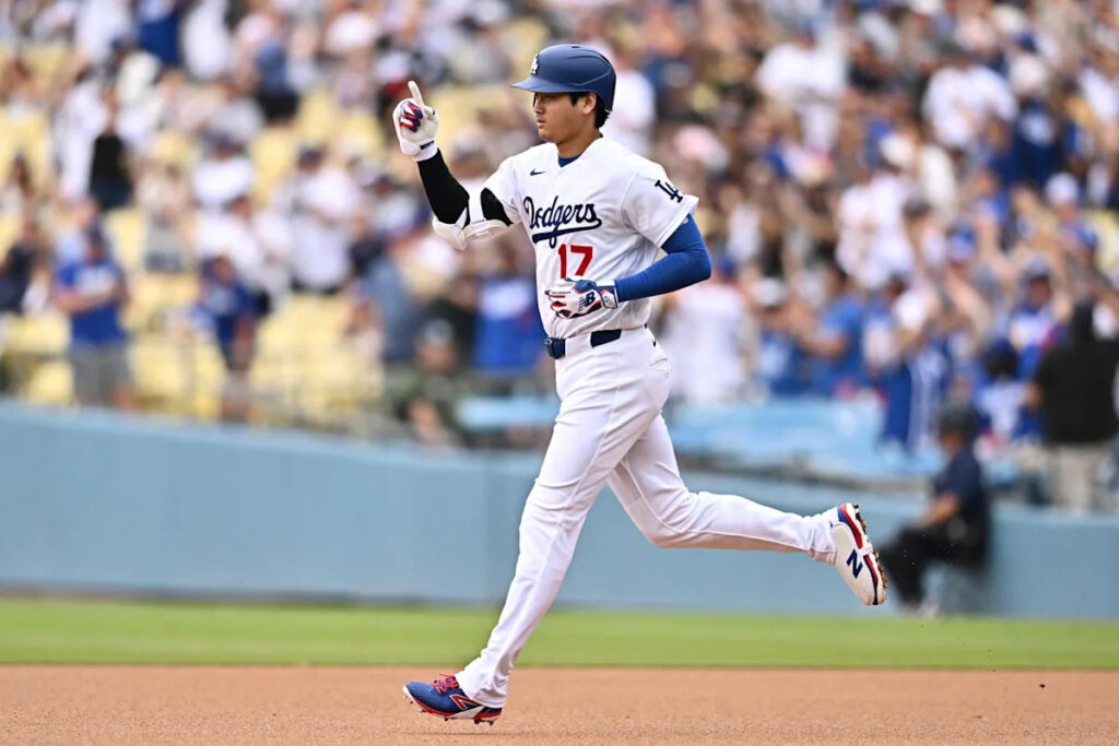 Dodgers’ Ohtani Becomes ‘Absolute Batman’ on Custom Card Dodgers’ Ohtani Becomes ‘Absolute Batman’ on Custom Card