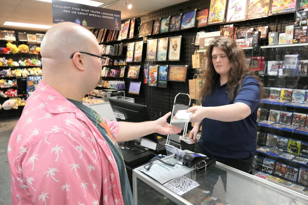 More than 320,000 people sign Winnipeg video game store’s petition to keep PlayStation discs spinning