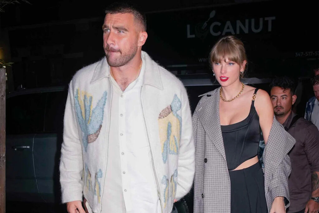 Taylor Swift sang and Travis Kelce cried during their 20-minute vows to each other, wedding guests say Taylor Swift sang and Travis Kelce cried during their 20-minute vows to each other, wedding guests say