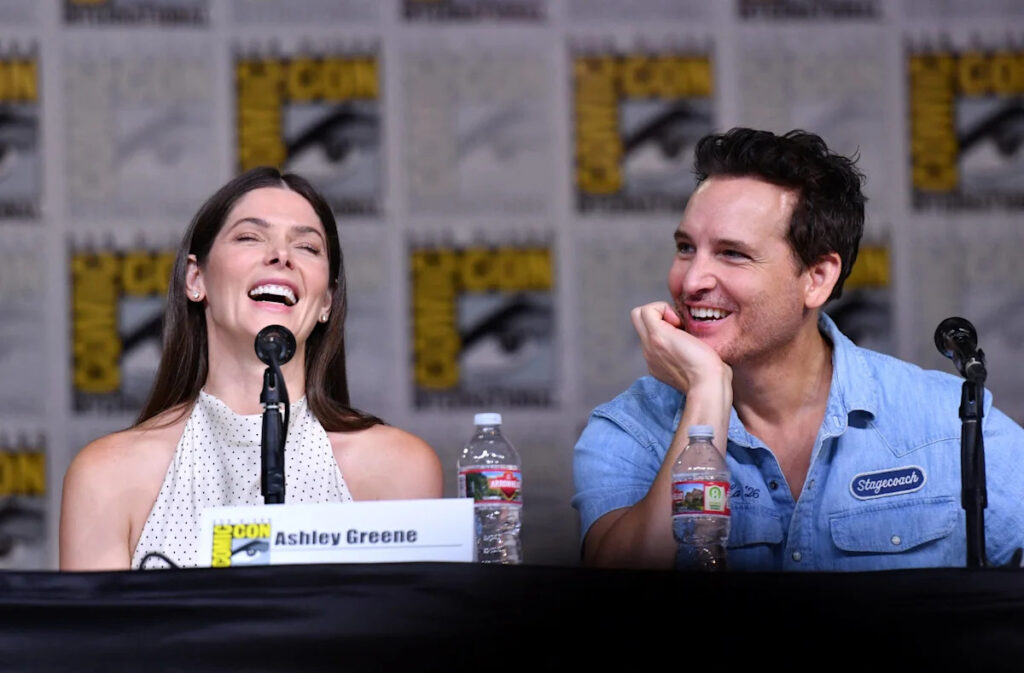 Twilight Stars Reunite for Surprise Comic