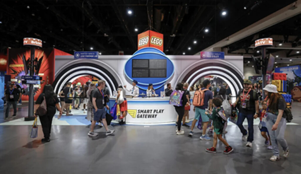 THE LEGO GROUP INTRODUCES THE LEGO® SMART PLAY™ GATEWAY AT SAN DIEGO COMIC