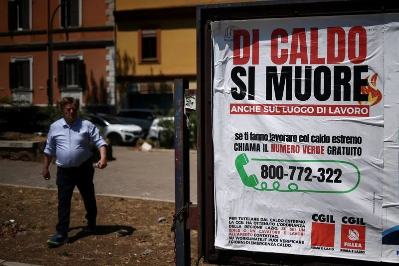 FILE PHOTO: Heatwave grips Rome