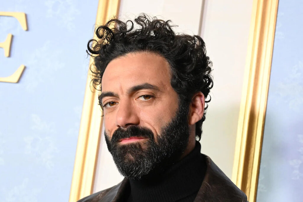Morgan Spector in Talks to Play Robert Langdon in Netflix Series From Carlton Cuse, Dan Brown