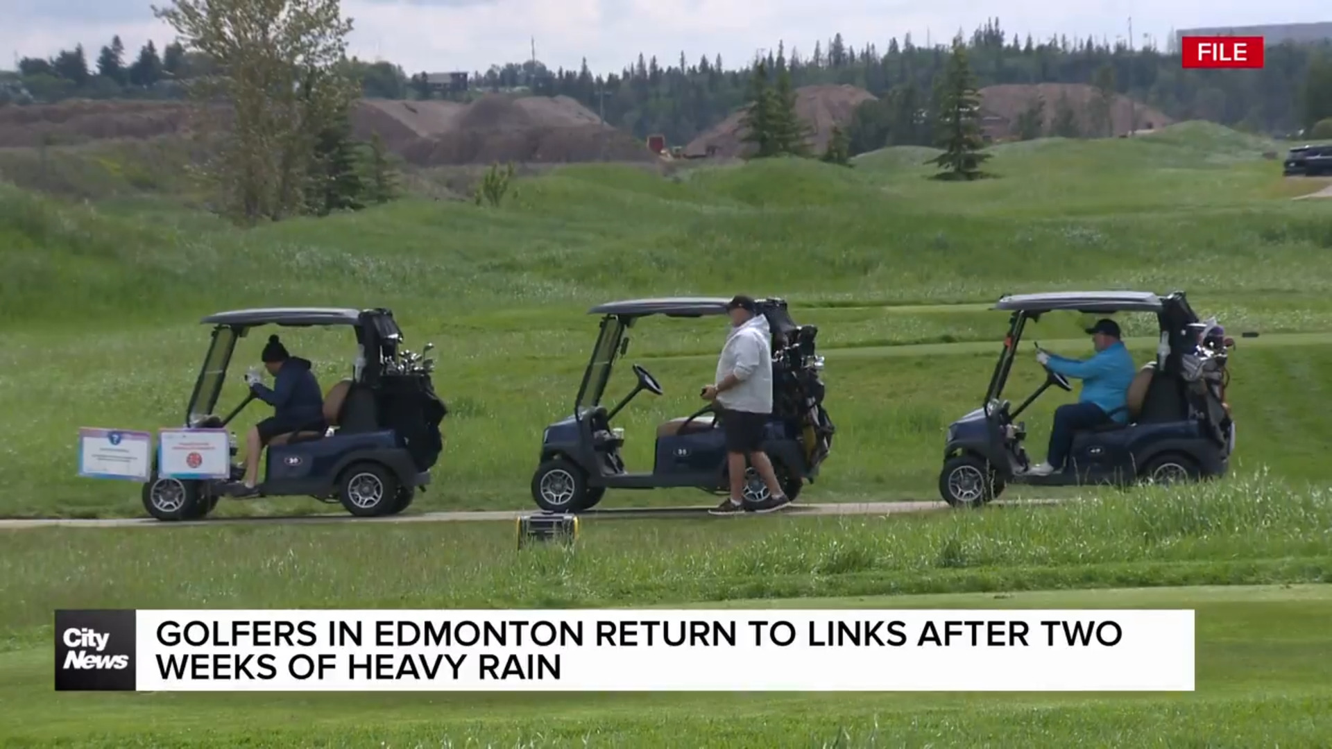 Golfers in Edmonton return to links after two weeks of heavy rain