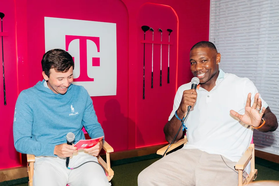 Baseball legend Ryan Howard, a three-time All-Star, 2006 NL MVP and 2008 World Series champion, meets fans at a T-Mobile Club Magenta event during the 2026 PGA Championship.