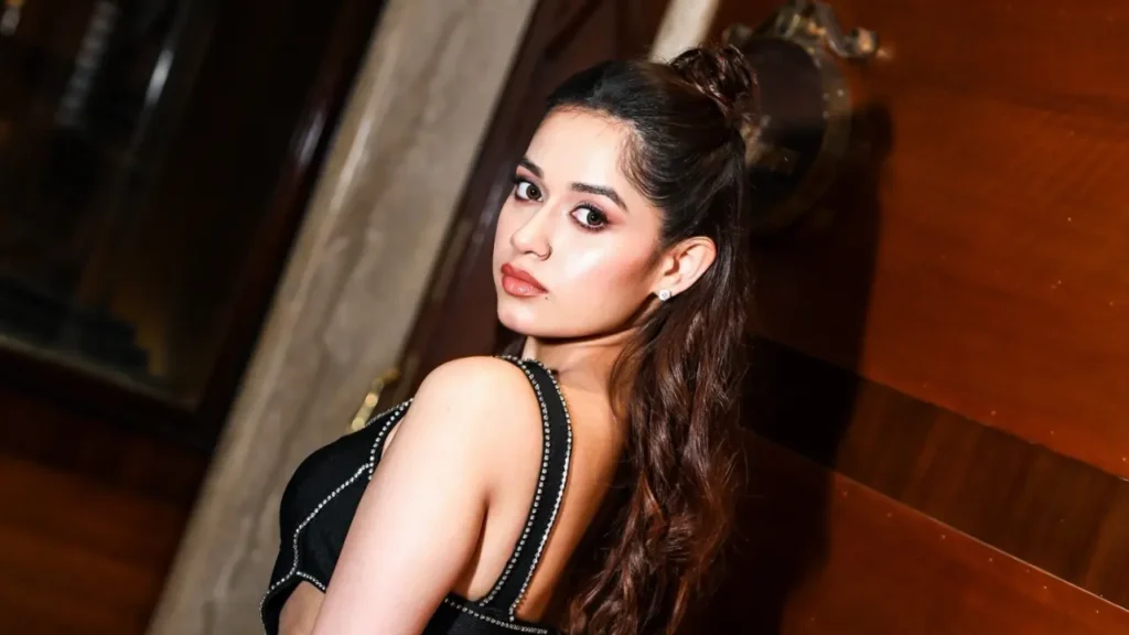 Jannat Zubair seemingly takes a dig at celebs late support for student protests