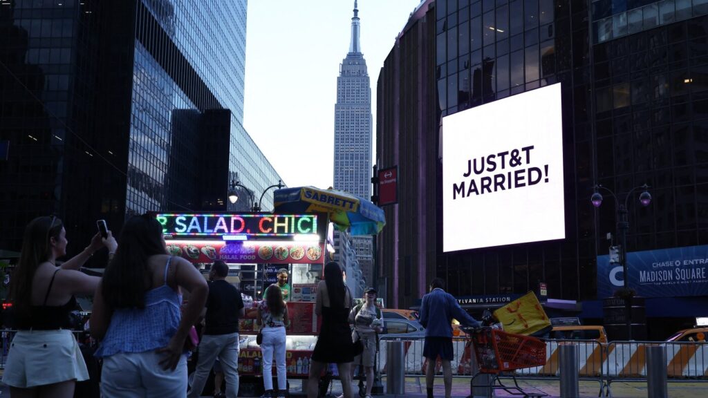After weeks of speculation, Taylor Swift, Travis Kelce wed in New York