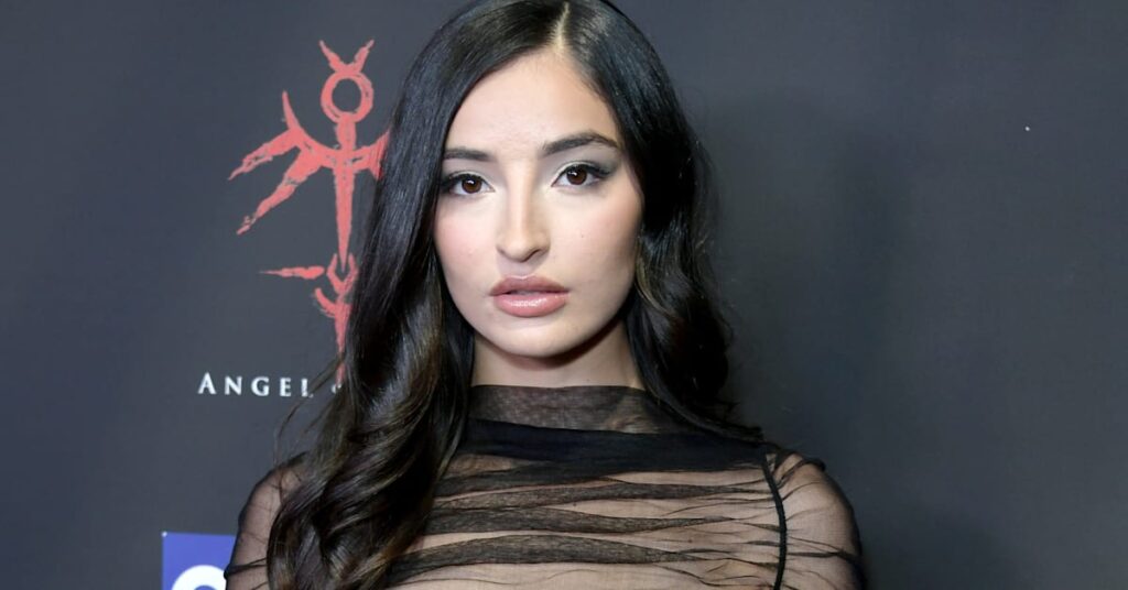 Emily Willis’s Mother Shares Update on Daughter’s Path to Recovery After  Million Rehab Settlement
