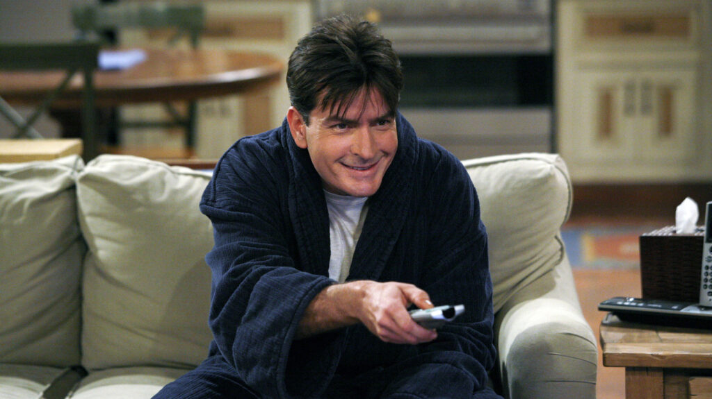15 Best TV Shows Like Two And A Half Men 15 Best TV Shows Like Two And A Half Men