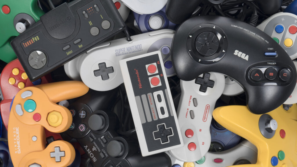 5 Retro Consoles You Can Buy For Less Than 0