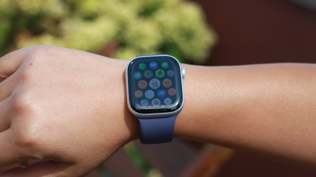Your Apple Watch calorie tracker is an educated guess, not a fact Your Apple Watch calorie tracker is an educated guess, not a fact