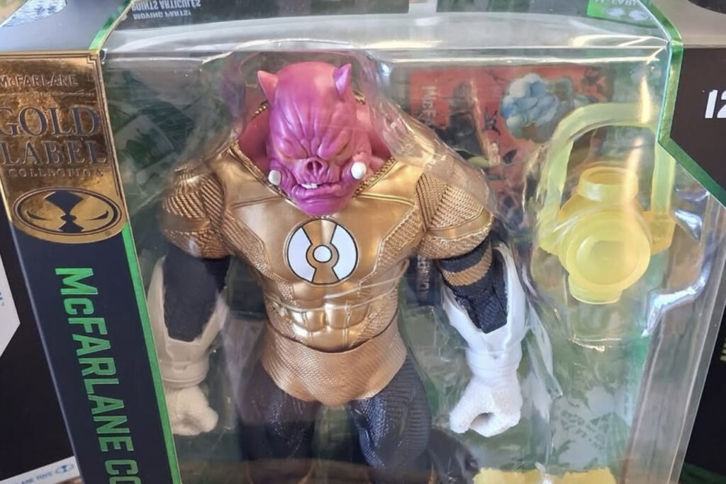 First Look at the McFarlane SDCC Exclusive Yellow Lantern Kilowog Figure