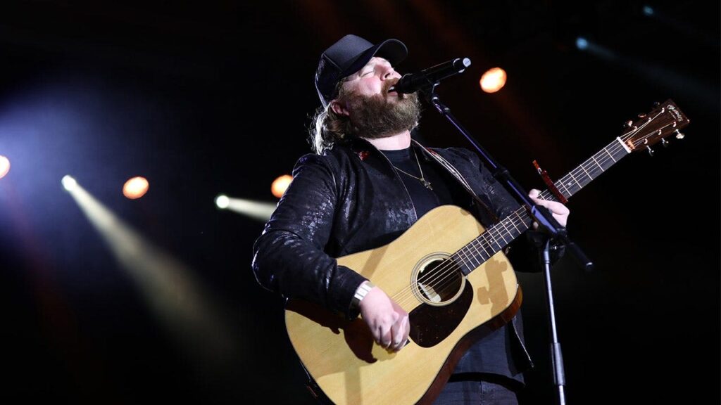 Country singer drops 70 pounds, sets new weight loss goal after years of breathlessness on stage Country singer drops 70 pounds, sets new weight loss goal after years of breathlessness on stage