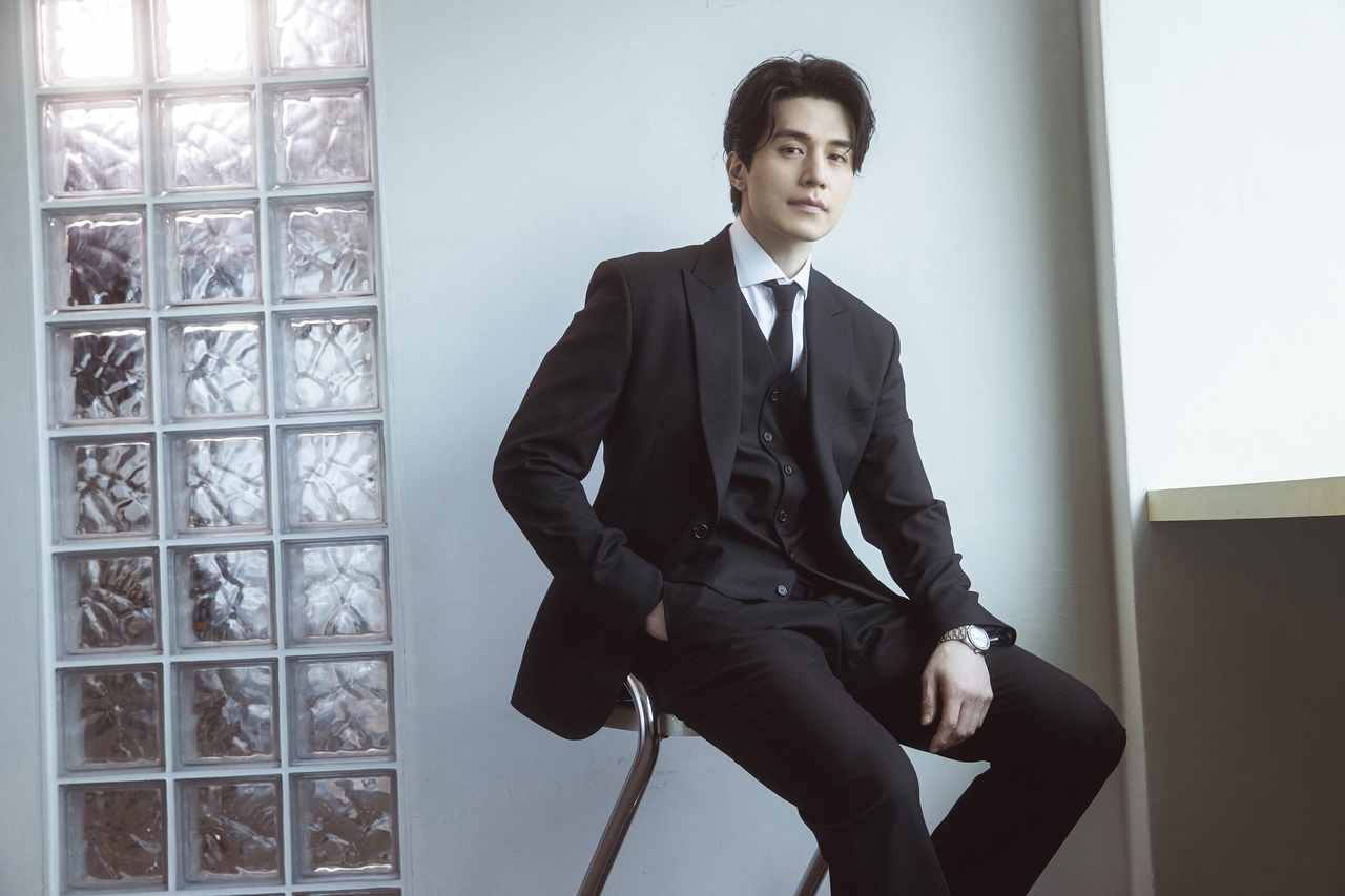 Lee Dong-wook (Kingkong by Starship Entertainment)