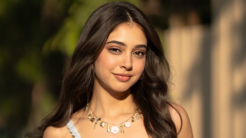 Alliance: Niti Taylor reveals ex-boyfriend burnt her with cigarette, slapped her Alliance: Niti Taylor reveals ex-boyfriend burnt her with cigarette, slapped her