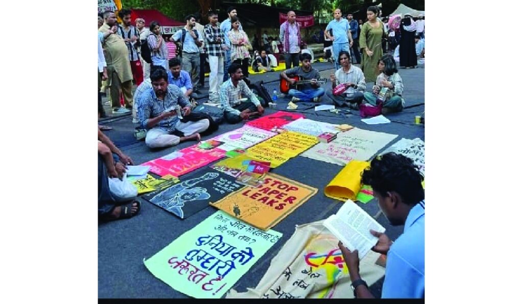 Jantar Mantar protest: Students use art, satire and cosplay to highlight paper leak allegations Jantar Mantar protest: Students use art, satire and cosplay to highlight paper leak allegations