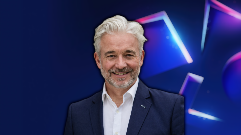 EXCLUSIVE INTERVIEW: Former Sony Veteran On Digital vs. Disc Gaming and PlayStation Stars Failure EXCLUSIVE INTERVIEW: Former Sony Veteran On Digital vs. Disc Gaming and PlayStation Stars Failure