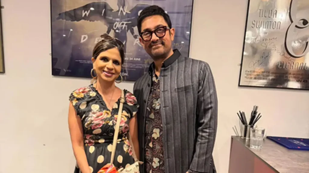 Saba Pataudi shares a cute picture with her childhood favourite Aamir Khan Saba Pataudi shares a cute picture with her childhood favourite Aamir Khan