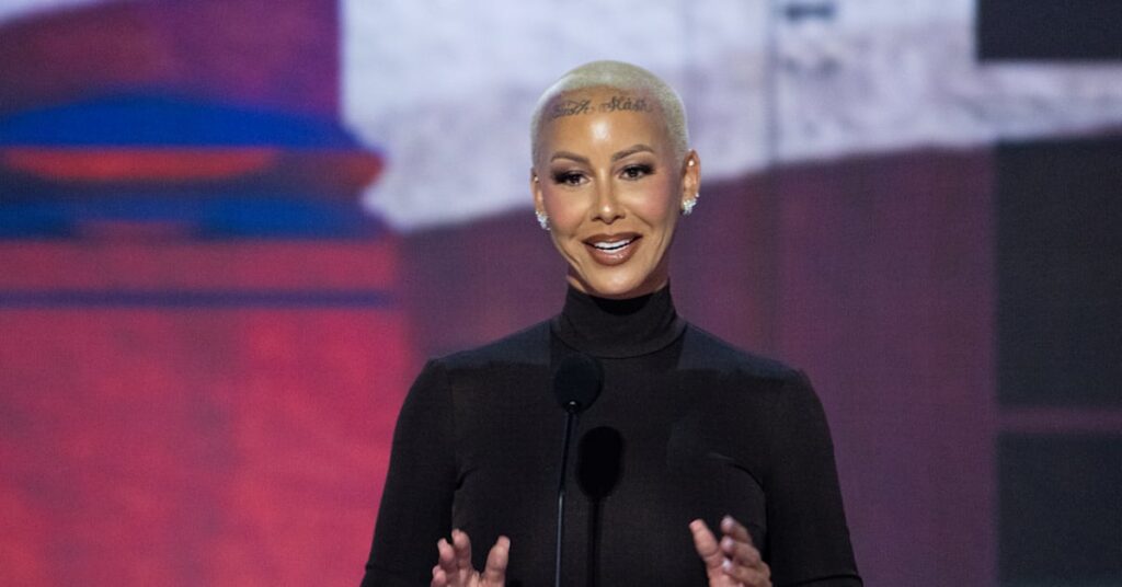 Influencer Calls Out Amber Rose as ‘Broke’ After Unsolicited Recruiting Attempt Influencer Calls Out Amber Rose as ‘Broke’ After Unsolicited Recruiting Attempt