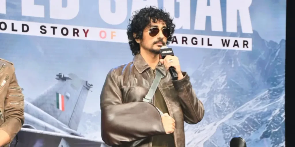 Siddharth explains arm injury at Operation Safed Sagar trailer launch Siddharth explains arm injury at Operation Safed Sagar trailer launch