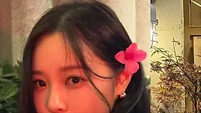 Lee Sol-yi flustered by temporary SNS suspension after divorce denial
